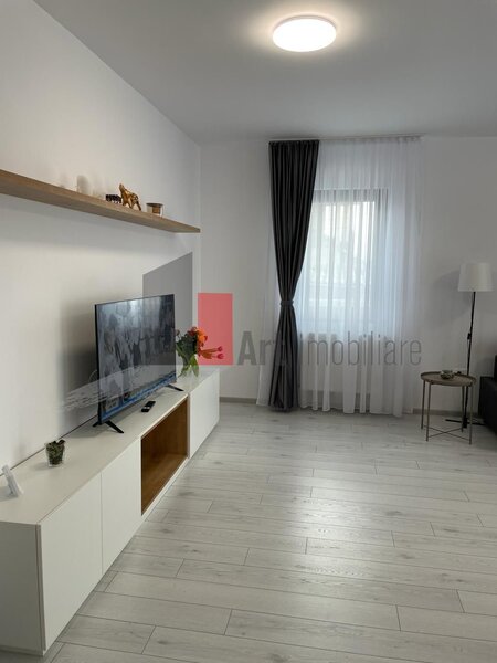 Aparatorii Patriei- Apartament cu 2 camere de inchiriat- centrala+ loc de parcare