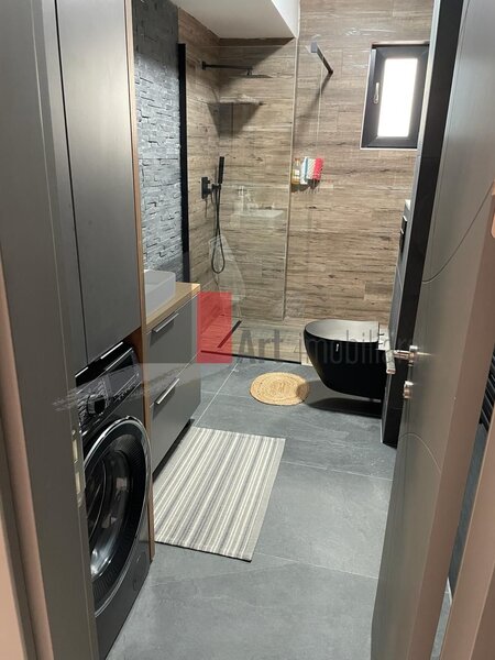 Aparatorii Patriei- Apartament cu 2 camere de inchiriat- centrala+ loc de parcare